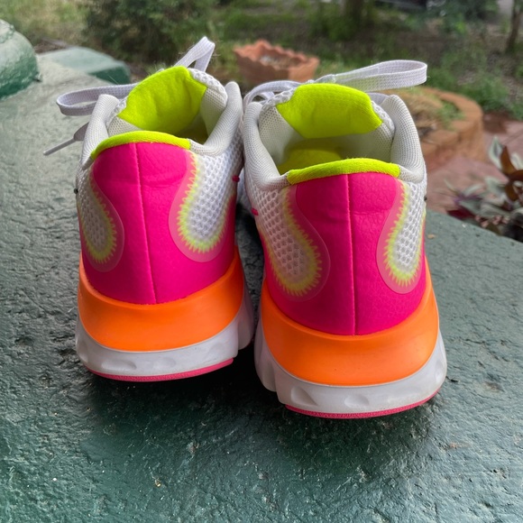 Nike Renew Running Shoe - White, Size 7 - Picture 4 of 4